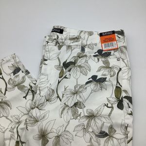 Buffalo David‎ Bitton Womens Havana Jeans Floral Size 16/36 NWT